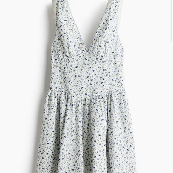 Dresses & Skirts - Floral Blue and White Women's Dress